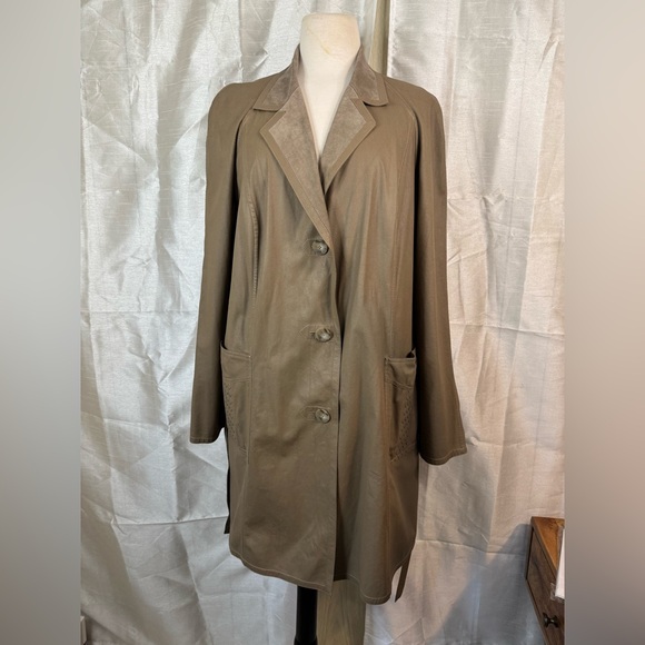 Leather/ suede reversible women’s trench coat - Picture 6 of 16